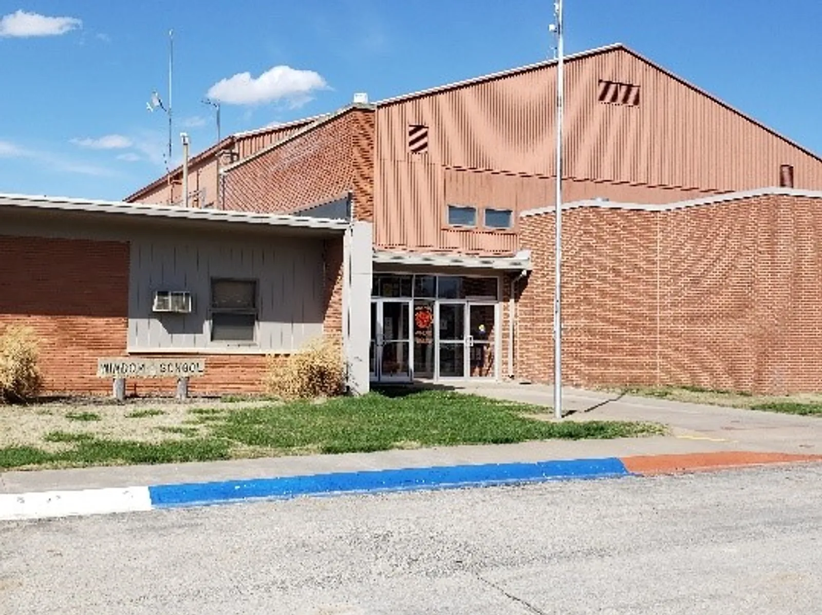 Windom School.jpg